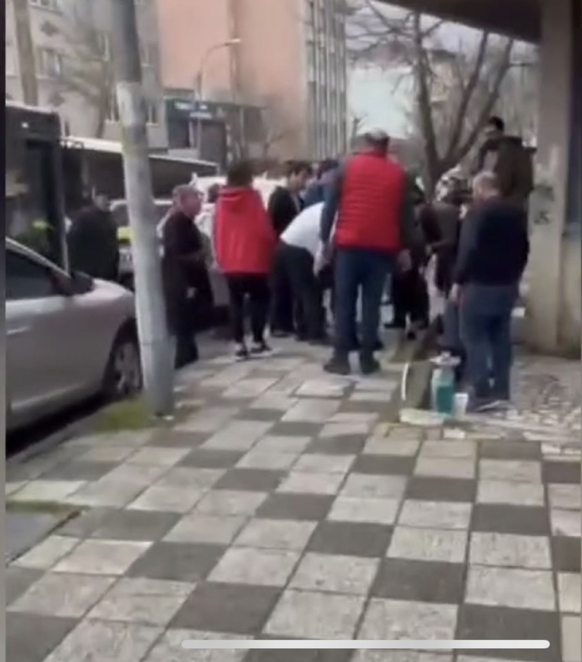 atasehirde kopekten kacan cocuga iett otobusu carpti 0 8WjKYEHp