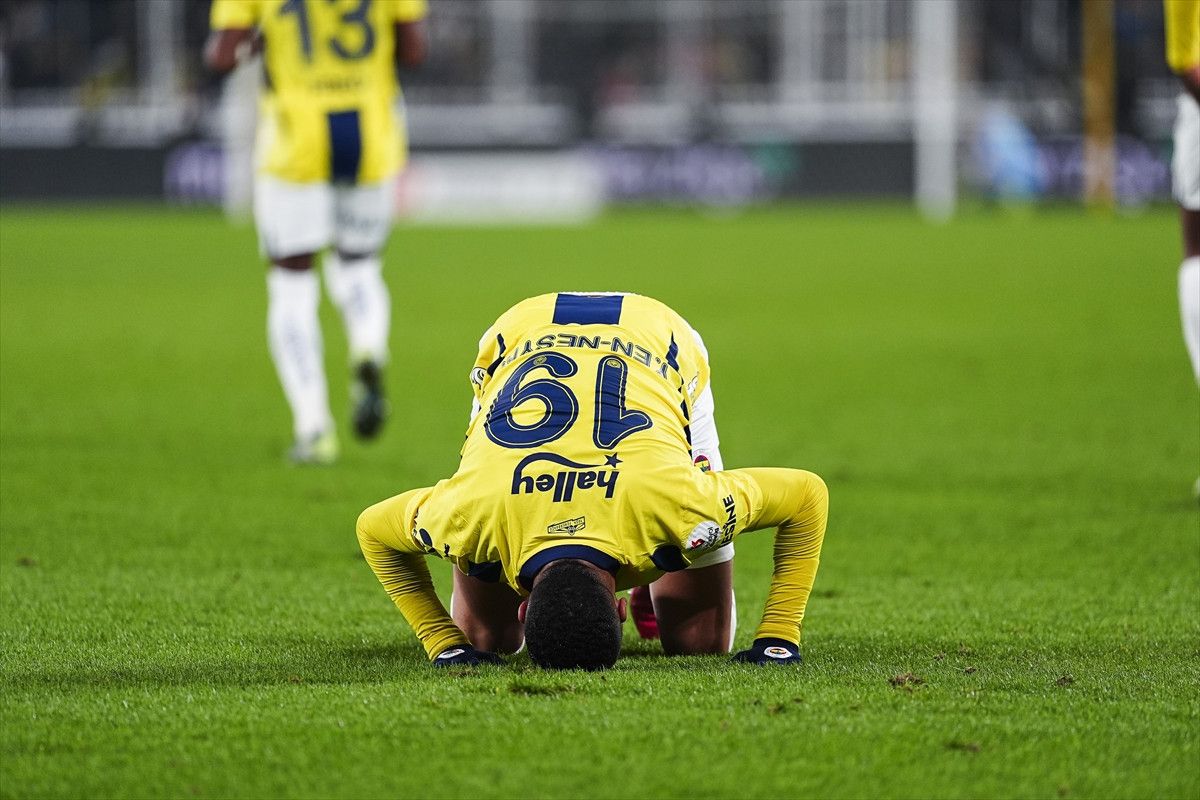 atmaya devam ediyor youssef en nesyriden son 8 macta 12 gol 2 KWWL2euk