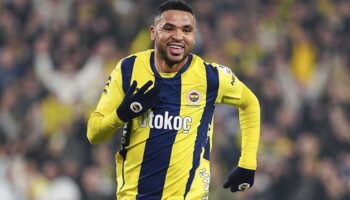 atmaya devam ediyor youssef en nesyriden son 8 macta 12 gol kr2aTGiu