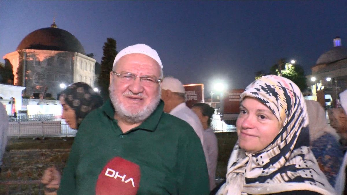 Ayasofya'nın açılış yıl dönümüne özel sabah namazında bir araya gelindi 1 ayasofyanin acilis yil donumune ozel sabah namazinda bir araya gelindi 0 eiNRHg1D