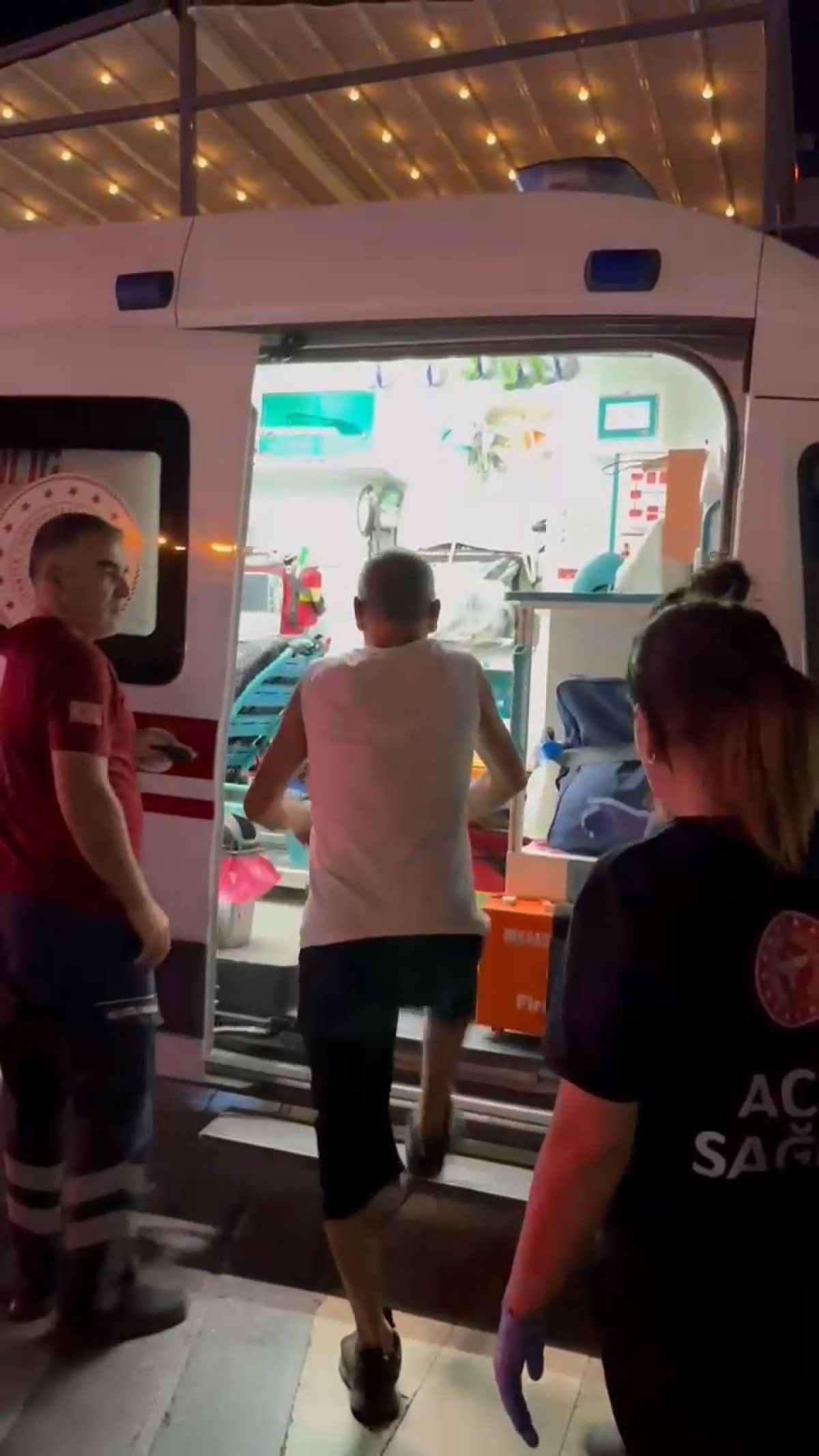 aydinda 15 yasindaki cocuk tartistigi pamuk sekerciyi bicakladi 0 AHrzKhGZ