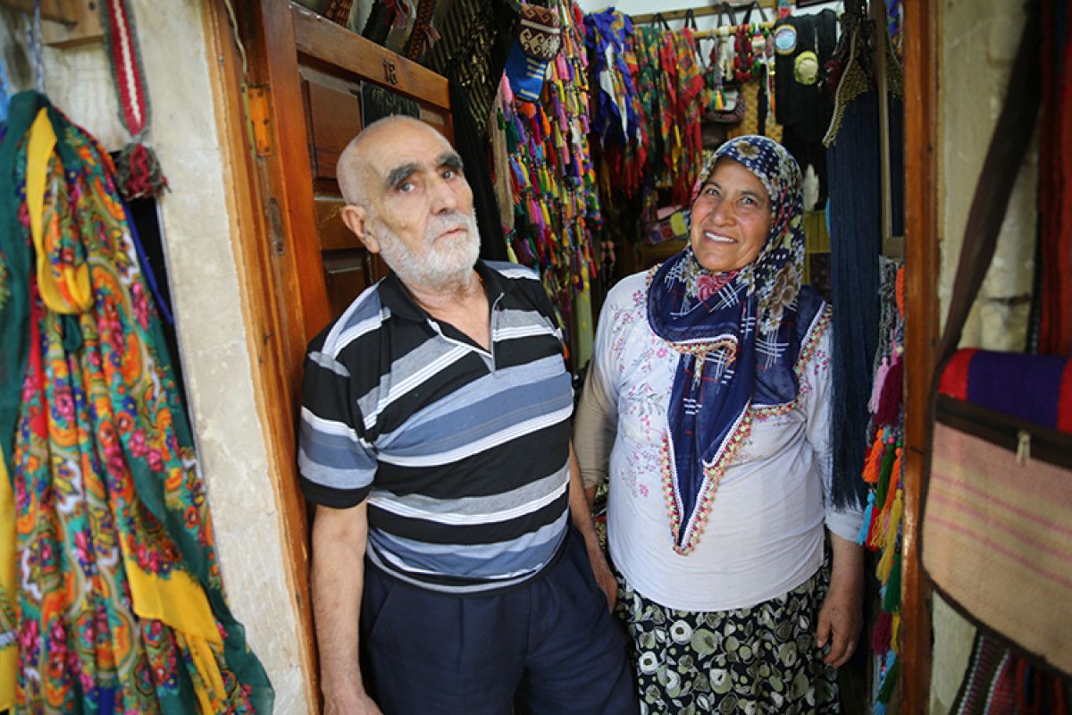 ayni atolyede 50 yildir birlikte calisan sanliurfali ciftin hikayesi 2 XvRSIn56