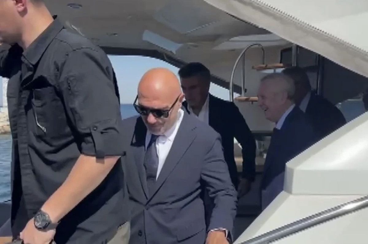 aziz yildirim ve hakan bilal kutlualp fenerbahce divan kuruluna ayni teknede geldi 1 PzHBU5at