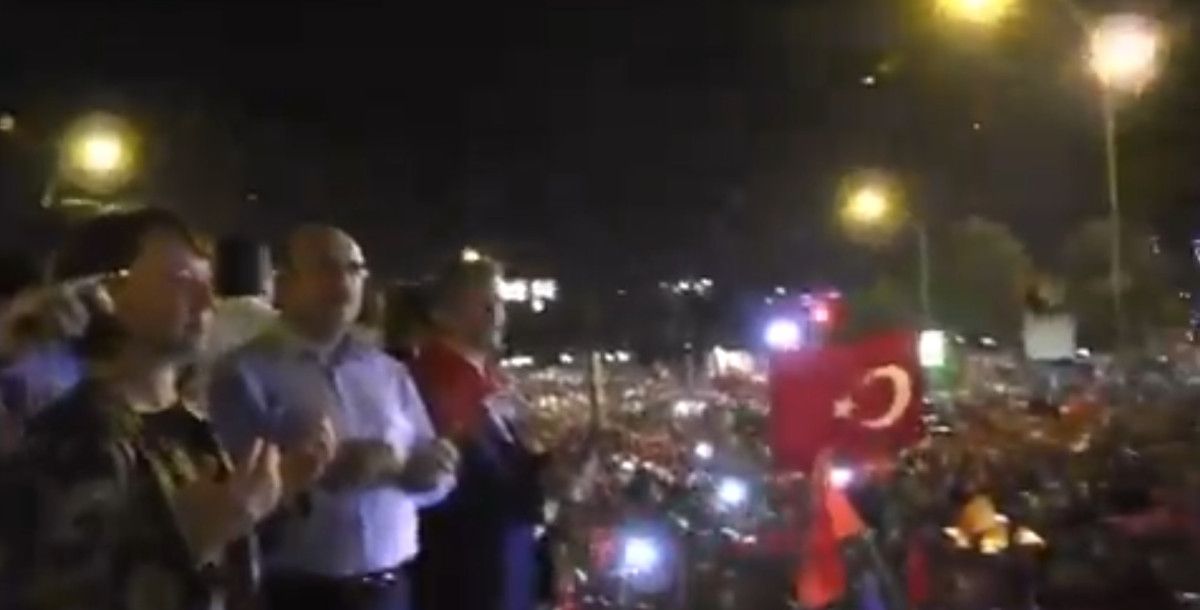 Bakan Yerlikaya'dan 15 Temmuz paylaşımı 3 bakan yerlikayadan 15 temmuz paylasimi 2 bkrAOAFP