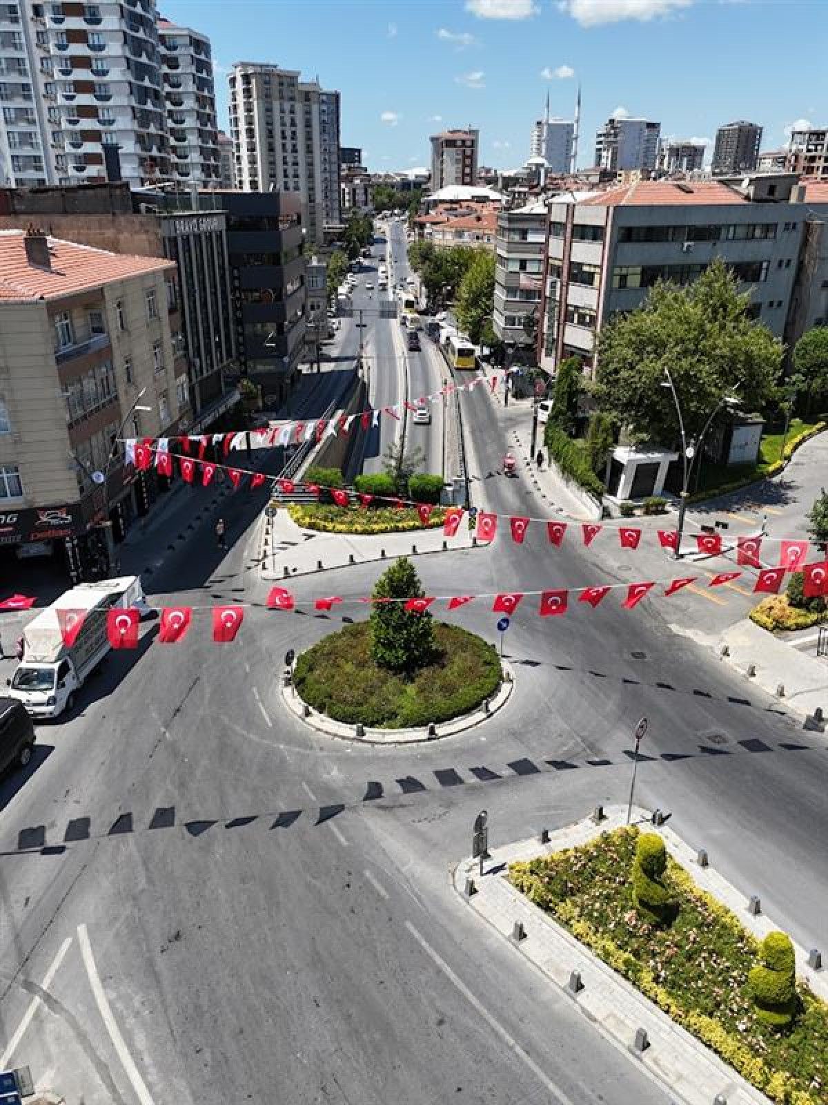 baskan erdoganin bayrak asma cagrisina bagcilardan guclu destek 5 rIzETj77