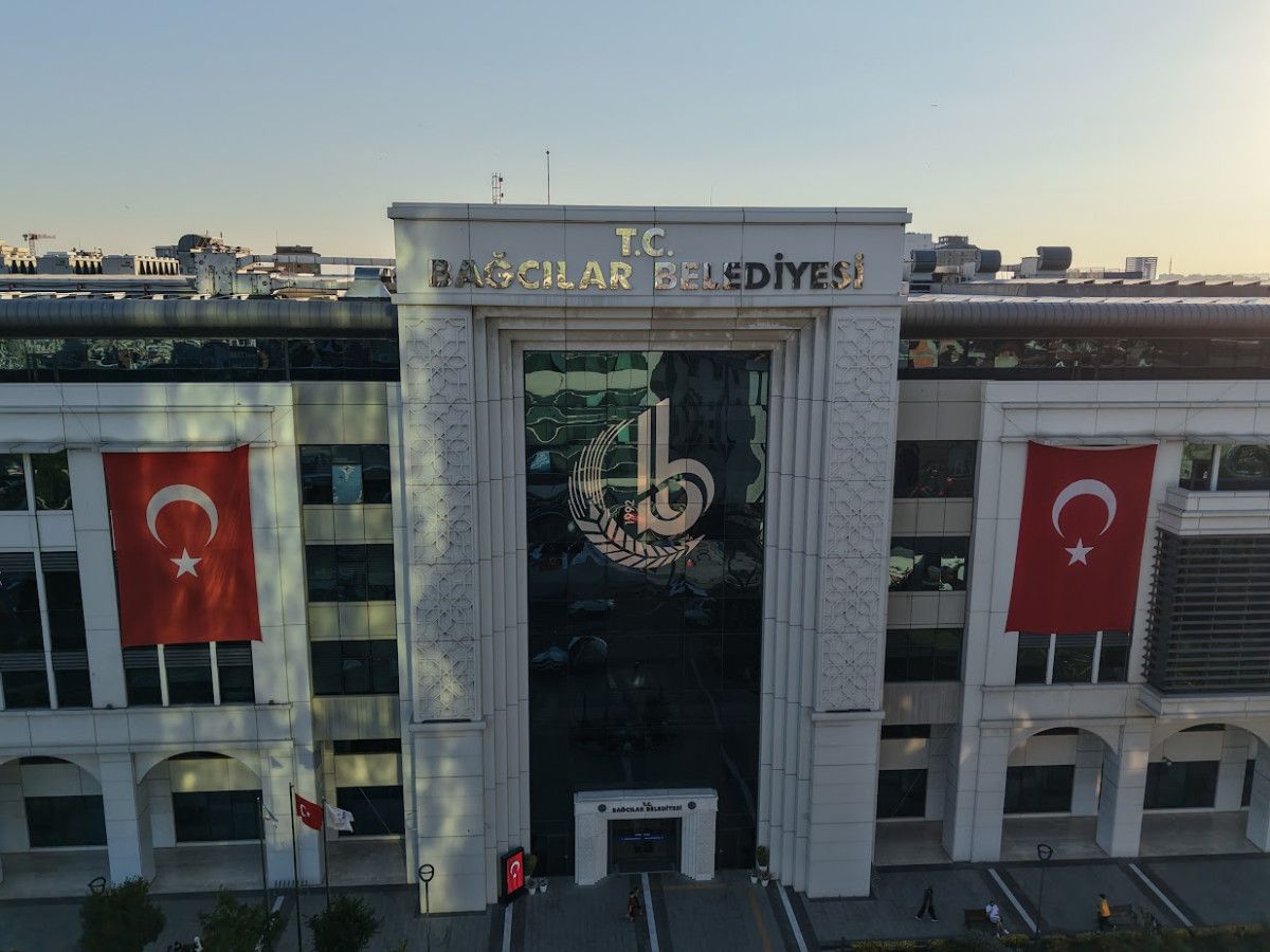 baskan erdoganin bayrak asma cagrisina bagcilardan guclu destek 8 kFJgkaUL