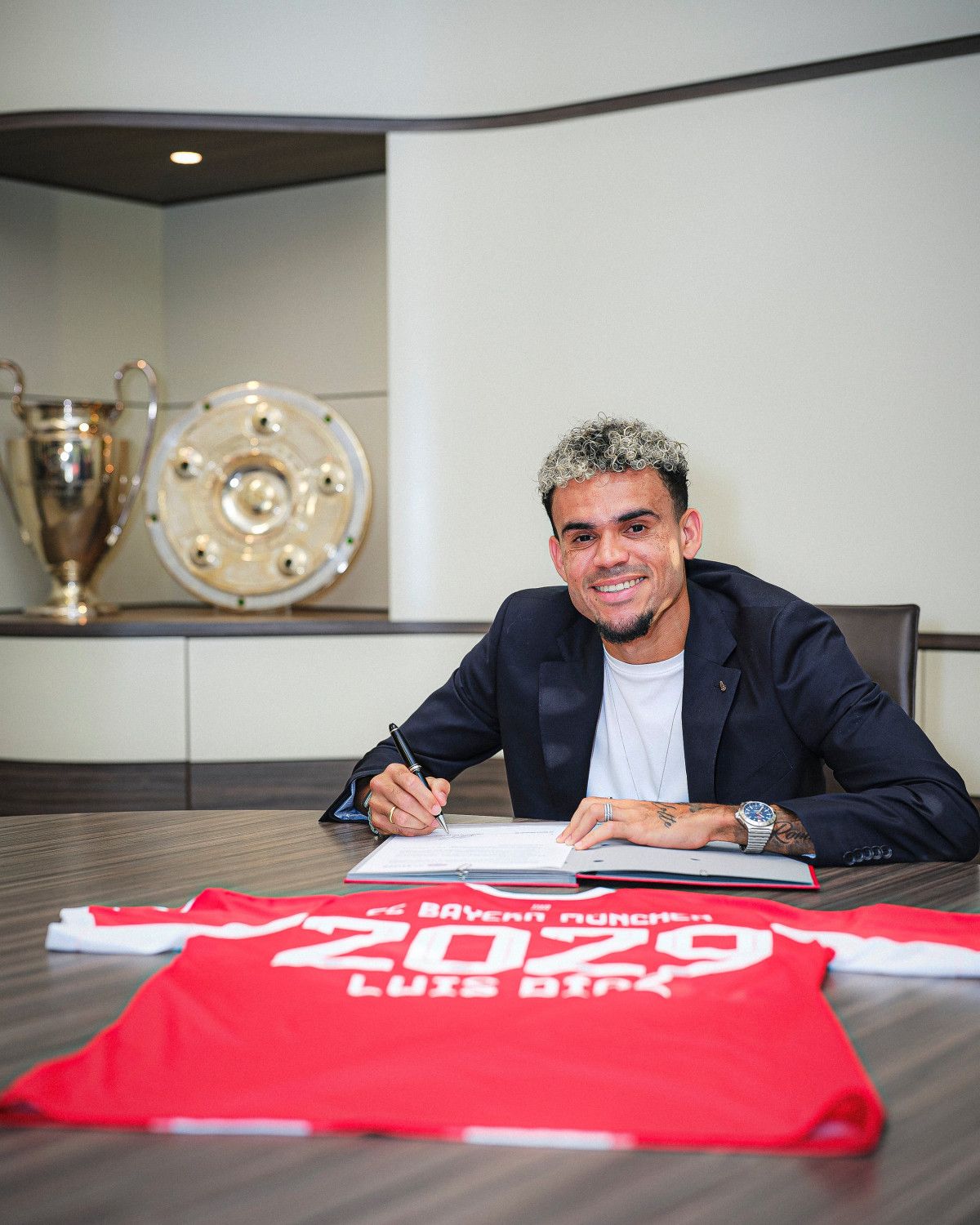 bayern munih liverpooldan luis diazi transfer etti 1 dOK6rct6