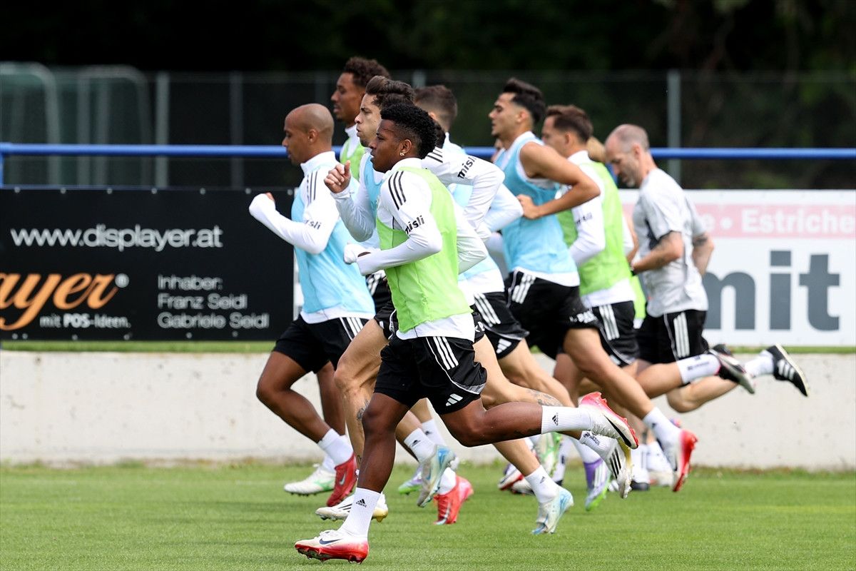 besiktasta 7 oyuncuya yol gorundu 0 qYnjaBuk