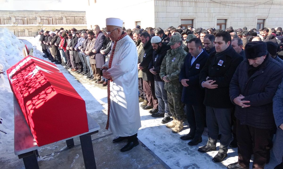 bingoldeki kazada hayatini kaybeden sozlesmeli erle ilgili huzne bogan detay nisani icin geliyordu 8 hMfgJPvq