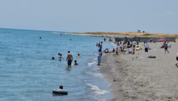 bitliste egeyi aratmayan sahil vatandaslardan yogun ilgi goruyor 18fQr1a8