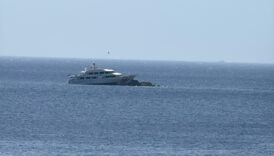 bodrumda motoryat kayaliklara carpti aI63MHQB