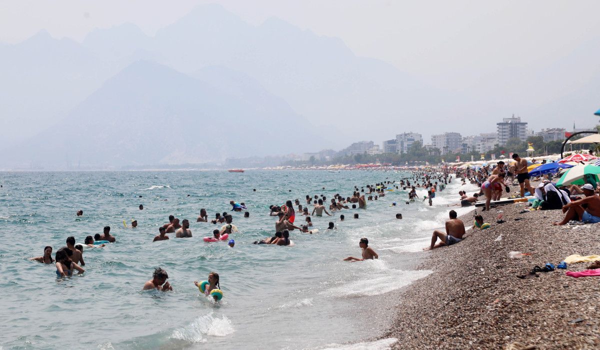 bodrumda termometreler 36 dereceyi gosterdi sahiller doldu tasti 1 3zHnRSlO