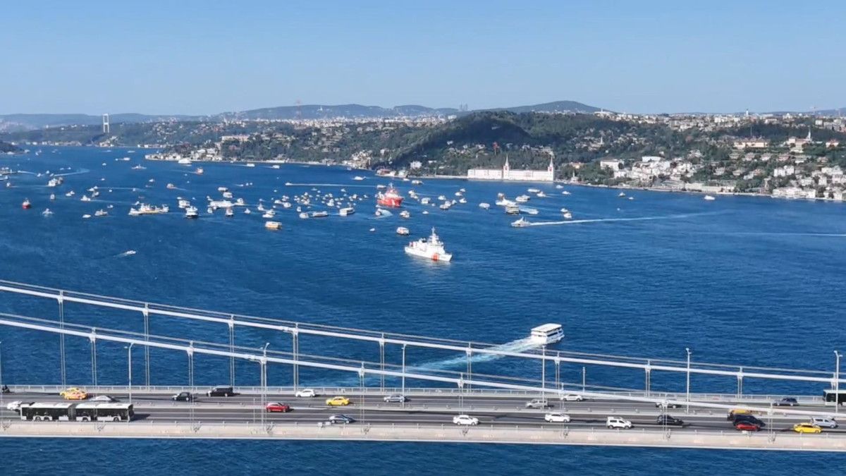 bogazda kortej 253 tekne sehitler icin yola cikti 6 A4nl8U1m