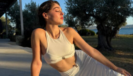 cemre baysel tatilde takipcileri anne kiz pozuna yorum yagdirdi iY1eKeaG