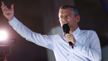 chp genel baskani ozgur ozele bir sorusturma daha OLtg7iVn