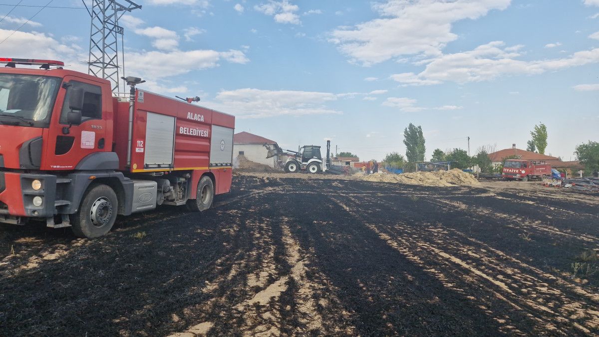 corumda elektrik direginden cikan kivilcim yangina sebep oldu 1 99zbjsji