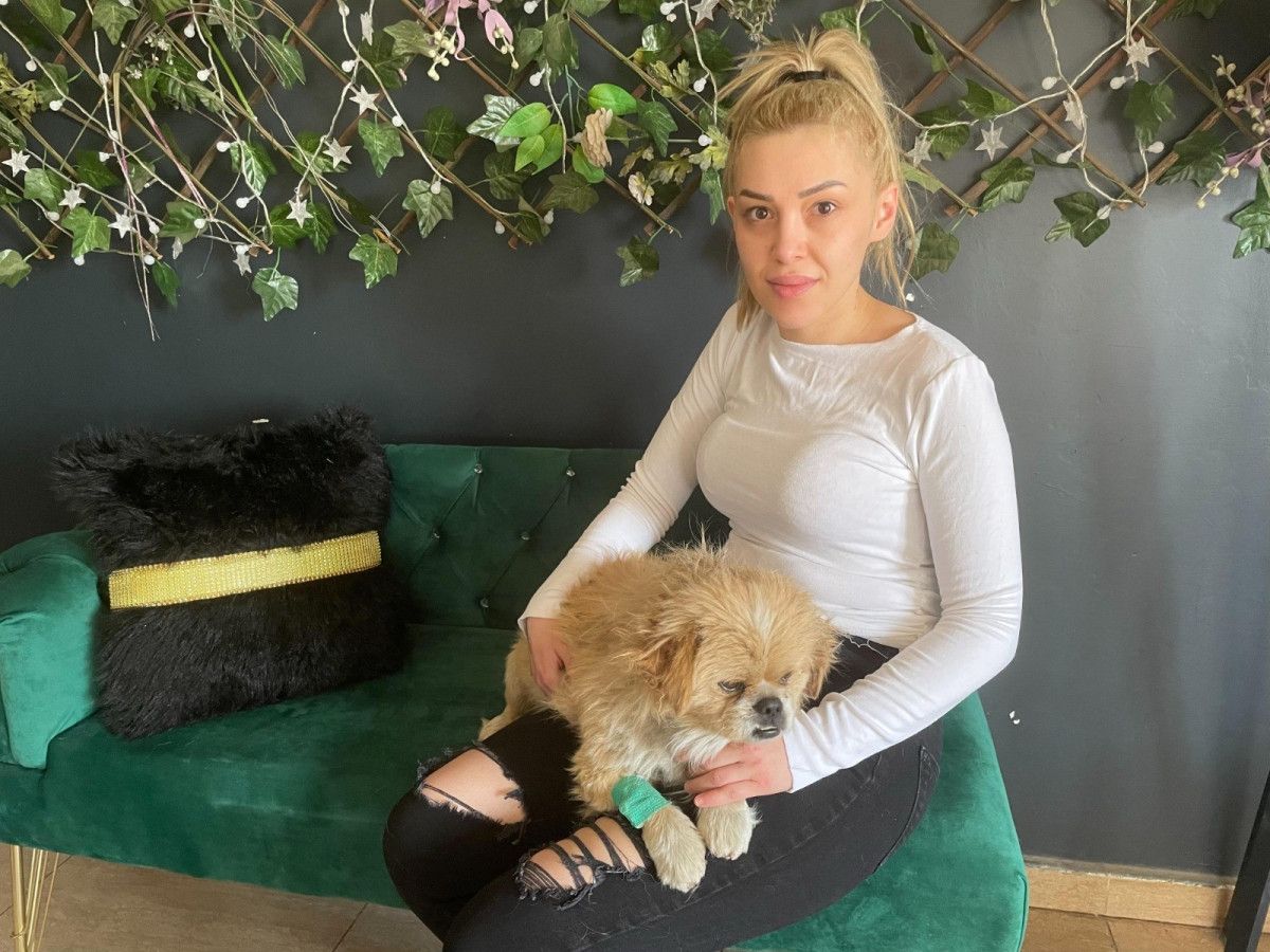 denizlide ayaklarini iple bagladigi kopegi cope atti 1 J9kaTOaS