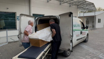 denizlide sakalasma bicakli kavgaya donustu 1 olu nmA7zQ6W