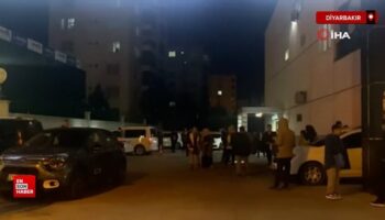 diyarbakirda dugun salonu onunde silahli ve bicakli kavga DcVX1Nlq