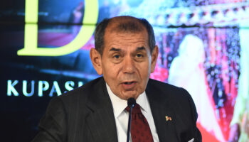 dursun ozbek engellerin ustesinden geldik xuBFVicf