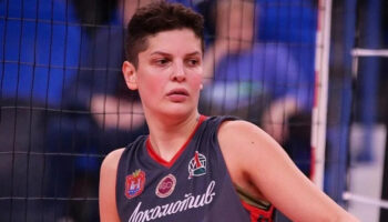 ebrar karakurtun elestirilen paylasimi atesini yolla bana 3YmVRWCd