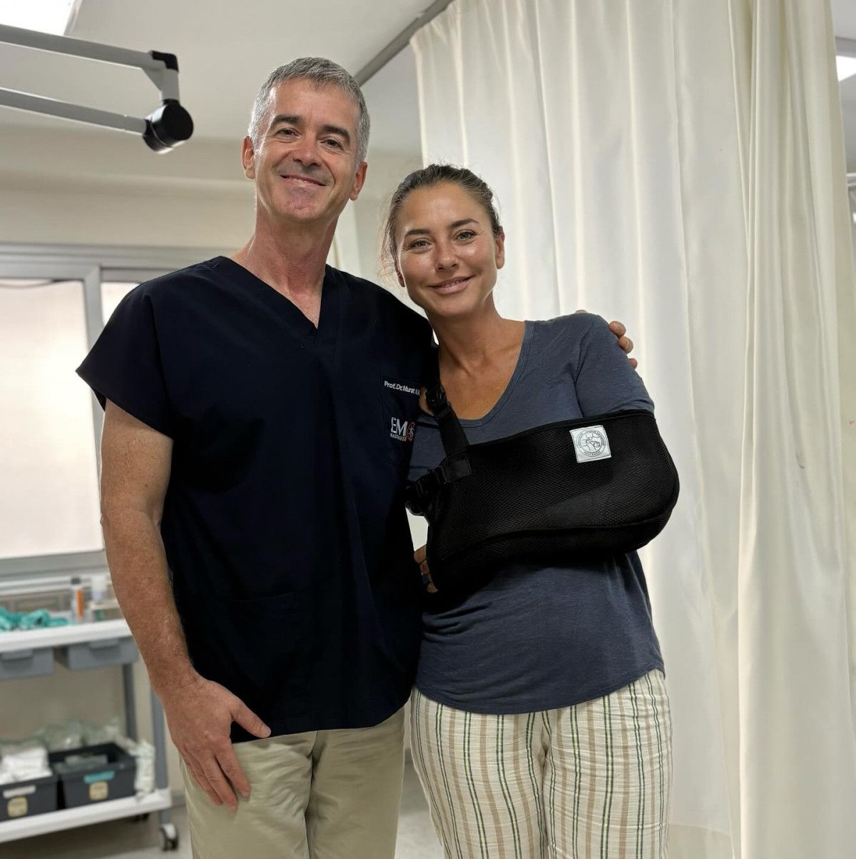 ece uslu tatilde hastanelik oldu 16 dikis atildi 0 nBaPCS4e