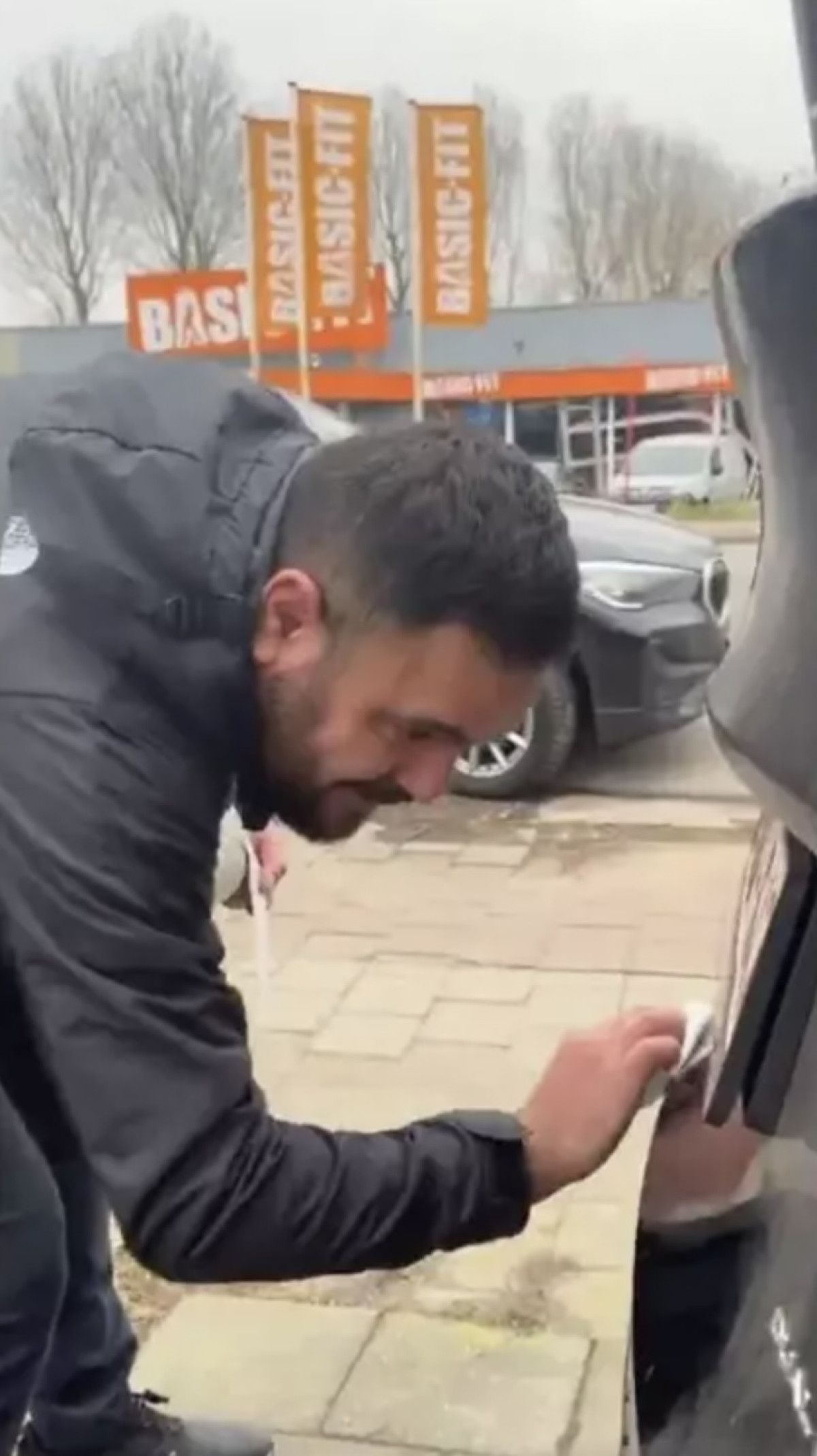 elon muska kizan kadinin tesla tepkisi 0 rkbrOTEa