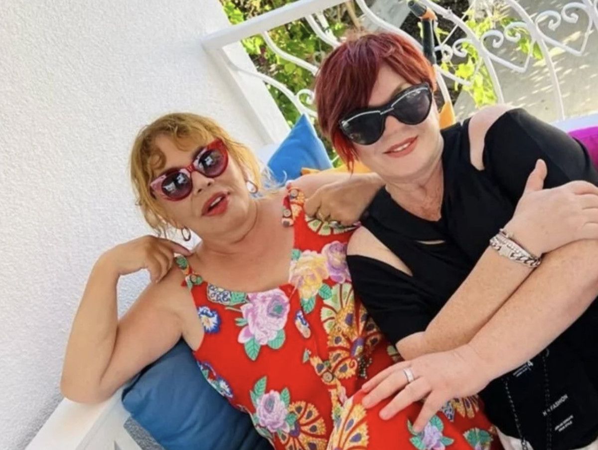 emel muftuoglundan sezen aksu paylasimi 0 YAu5hg1Q