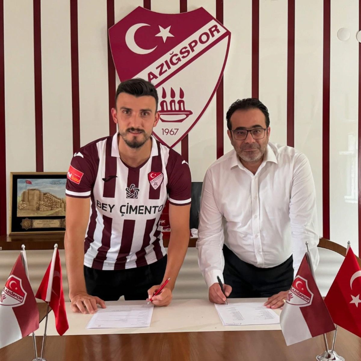 enes soy resmen elazigsporda 0