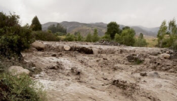 erzincanda saganak yagis sele neden oldu m82T3wNJ