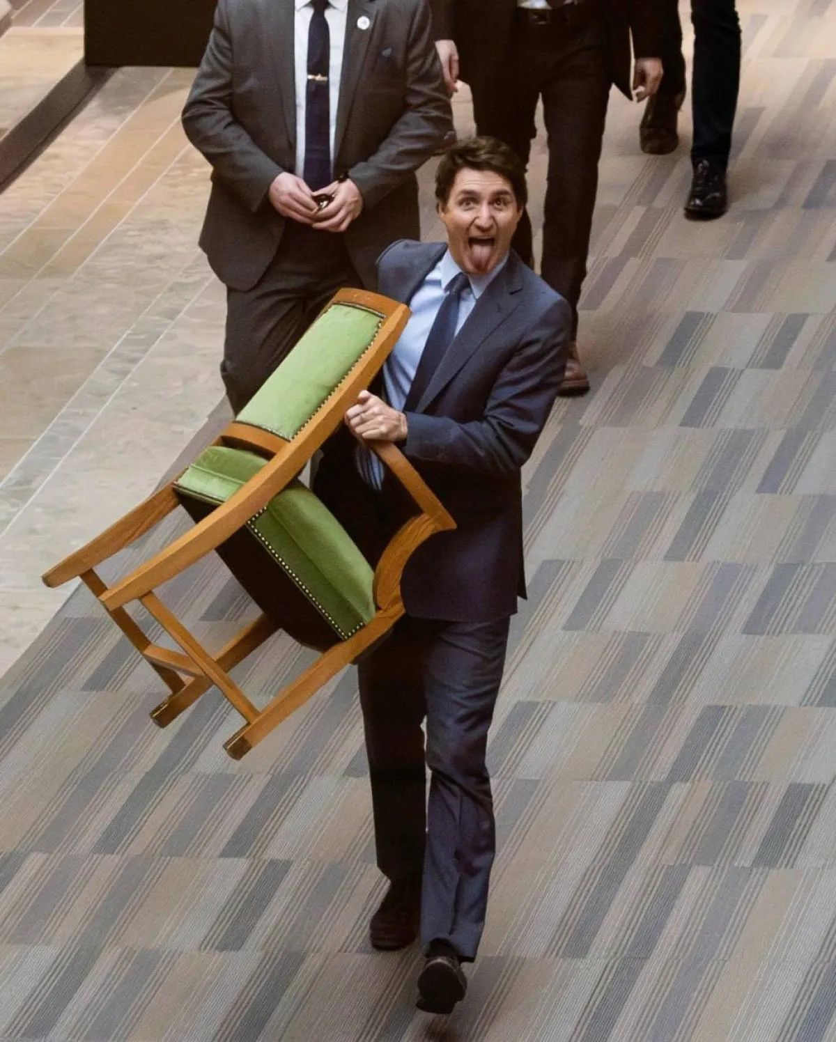 eski kanada basbakani justin trudeau ve katy perry basbasa yemek yedi 2 2OgbluyY