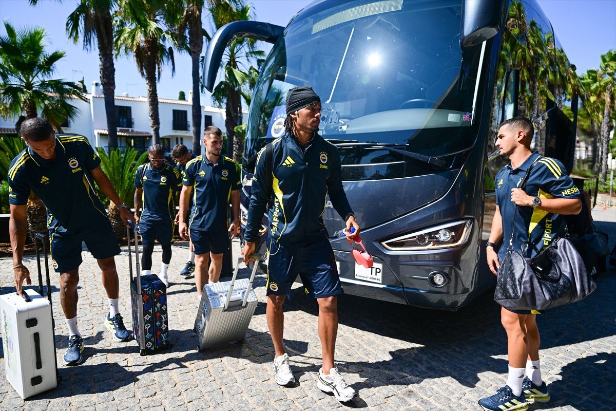 fenerbahce kamp icin portekize ulasti 11 SlURj3cH