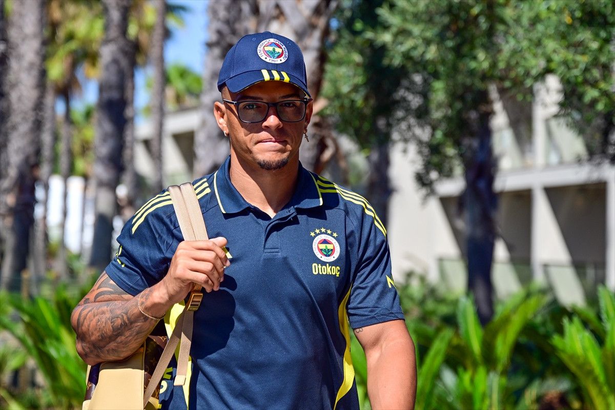 fenerbahce kamp icin portekize ulasti 9 PZsVNkIn