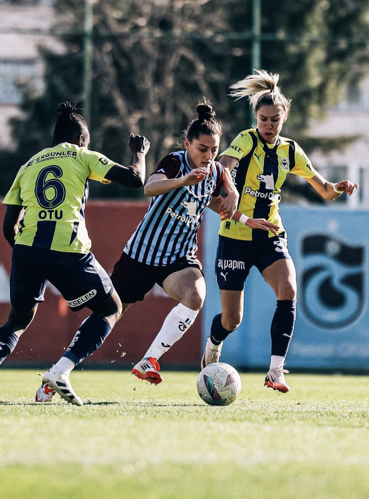 fenerbahce trabzonsporu iki golle yendi 0 IZiiivO5