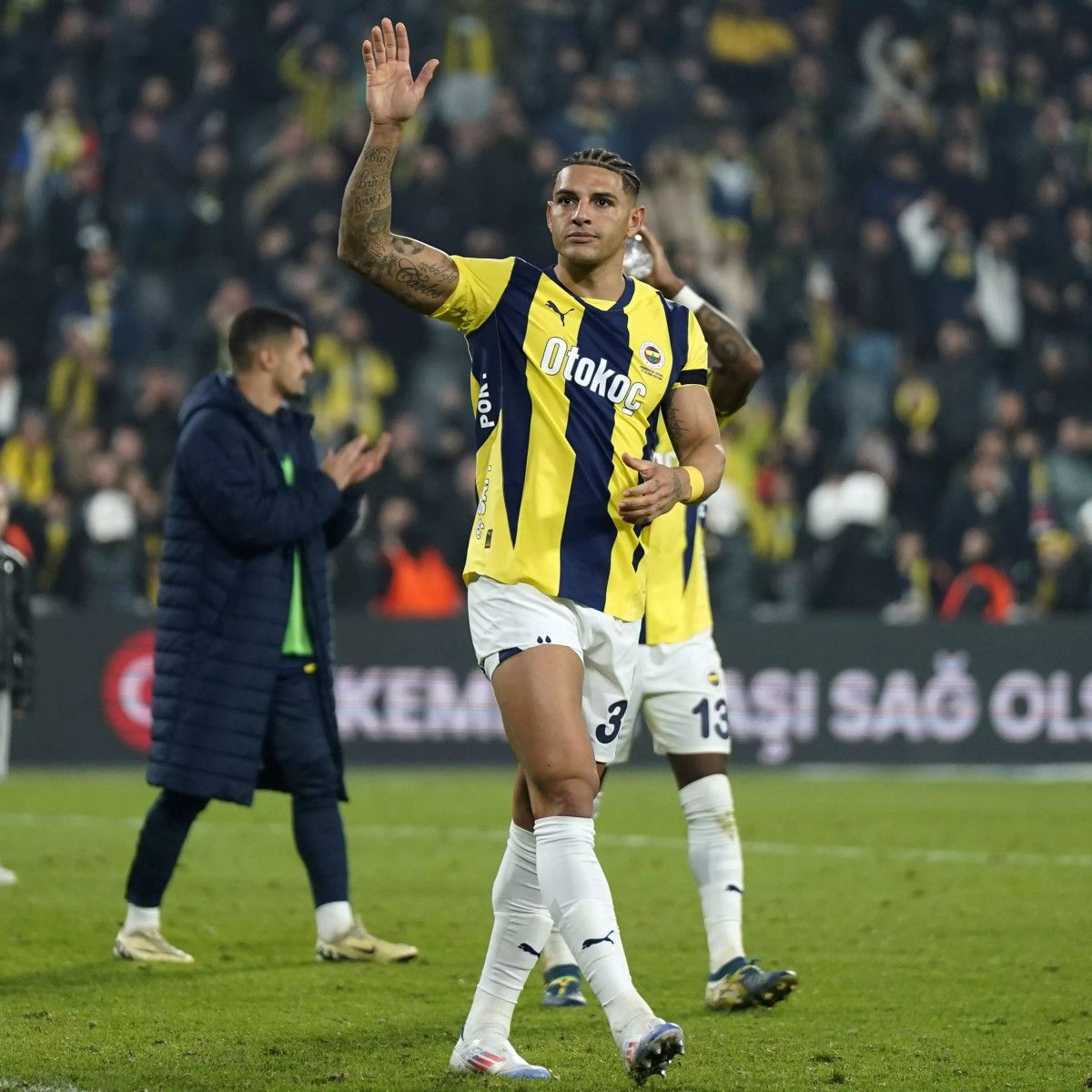 Fenerbahçe'de Diego Carlos gelişmesi: İngiltere'den talipleri var... 1 fenerbahcede diego carlos gelismesi ingiltereden talipleri var 0 jepz9GN1