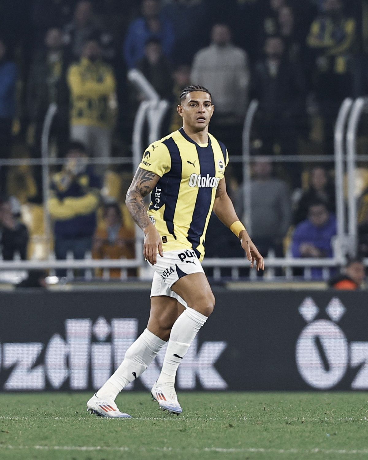 Fenerbahçe'de Diego Carlos gelişmesi: İngiltere'den talipleri var... 2 fenerbahcede diego carlos gelismesi ingiltereden talipleri var 1 jlX7w7KE