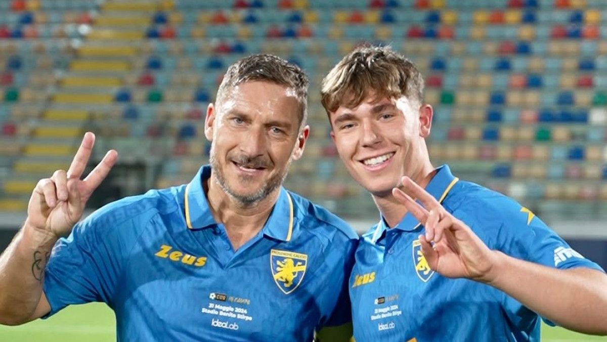 francesco tottinin oglu cristian 19 yasinda futbola veda etti 3