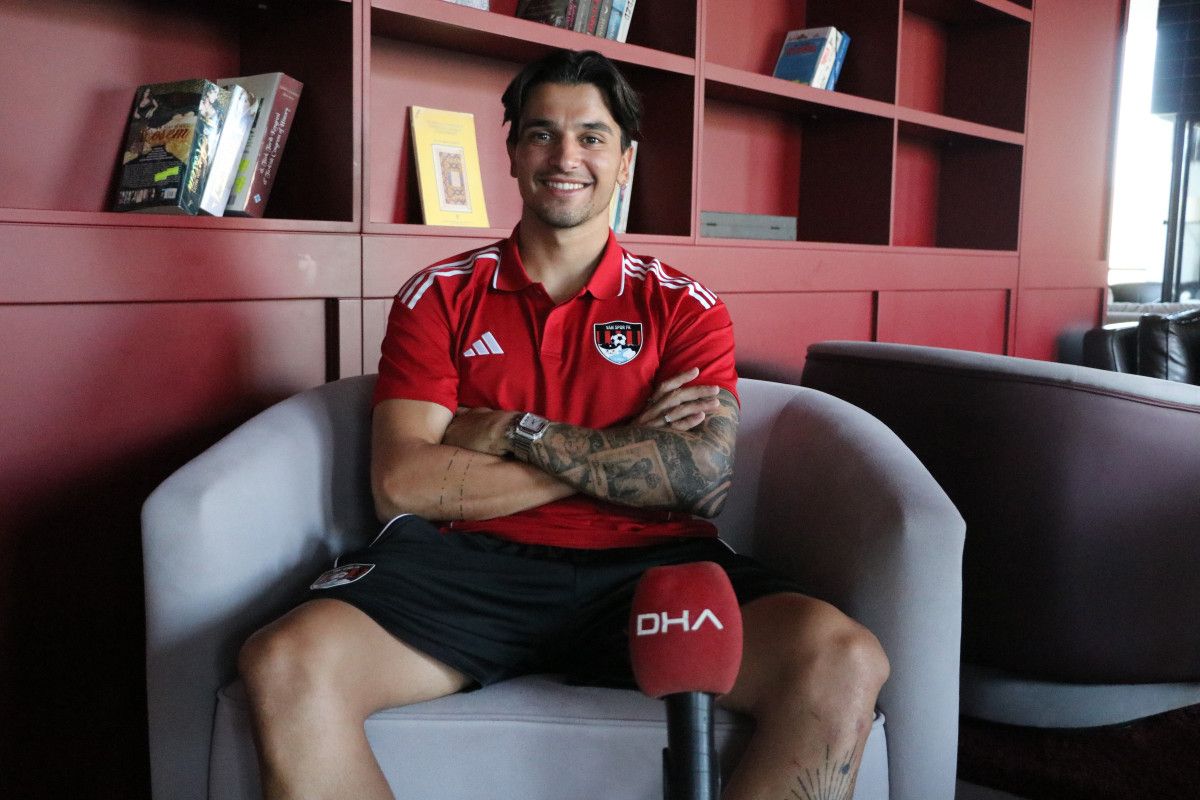 francese regis crespi guzel bir aile olduk 1