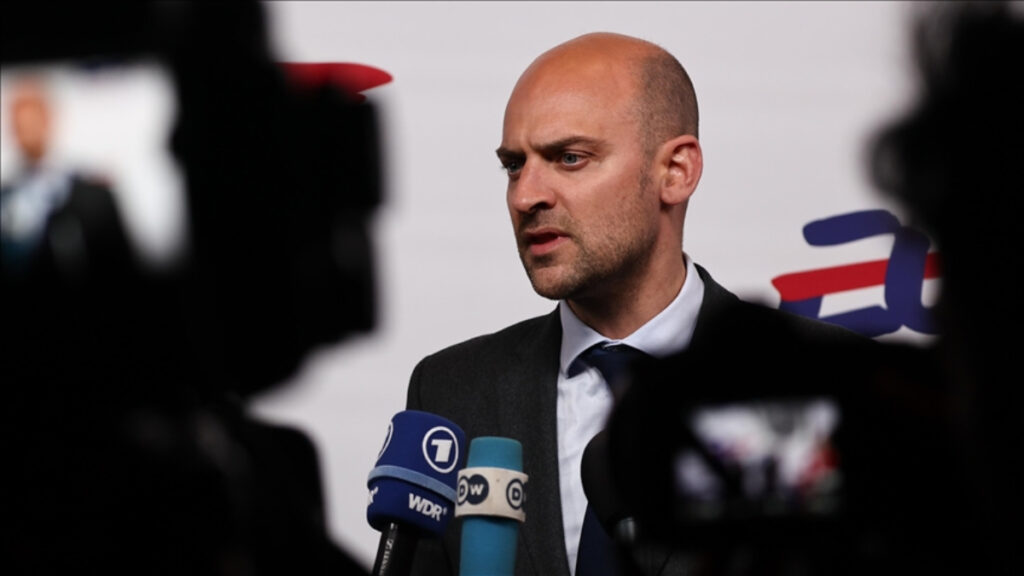 fransa disisleri bakani gida dagitim noktalarina giderken oldurulen gazzelilere dikkat cekti zO3imZlQ