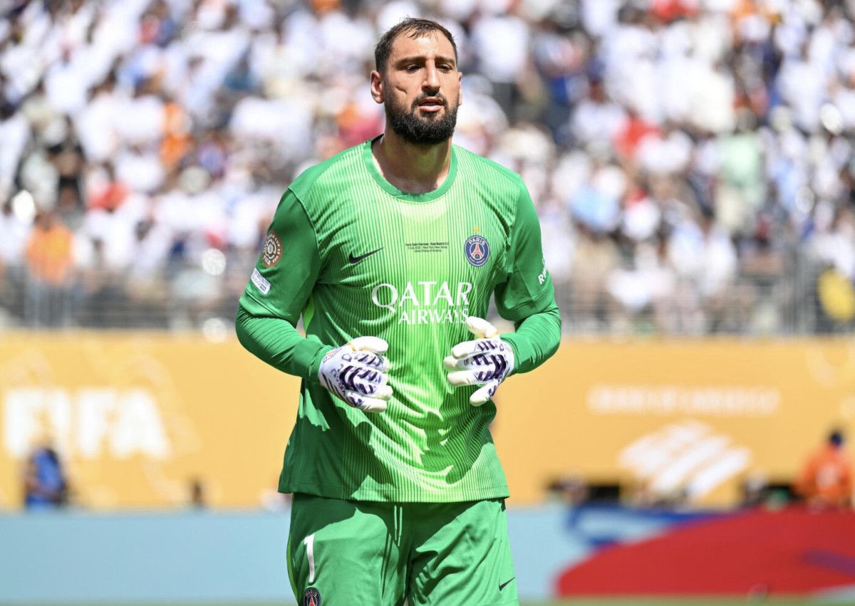 galatasaray donnarumaya teklif yapti italyan kaleciden cevap geldi 0 7cpamDWg