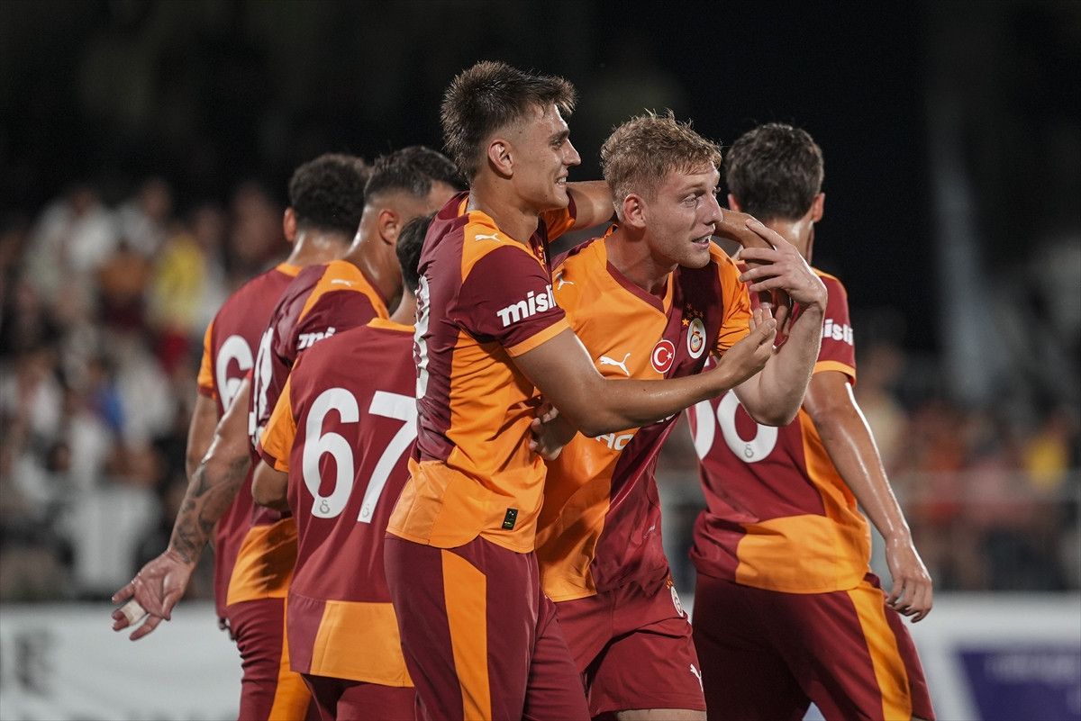 galatasaray hazirlik macinda umraniyesporu 5 golle gecti 1 31XLeeWN