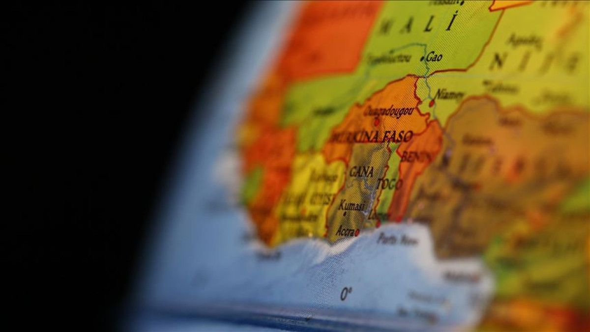 ganada otobus ile tankerin carpistigi kazada 15 kisi oldu 0 CGATegfG