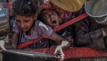 gazze seridinde aclik krizi derinlesiyor son 24 saatte 9 kisi hayati kaybetti XUxcQV1G