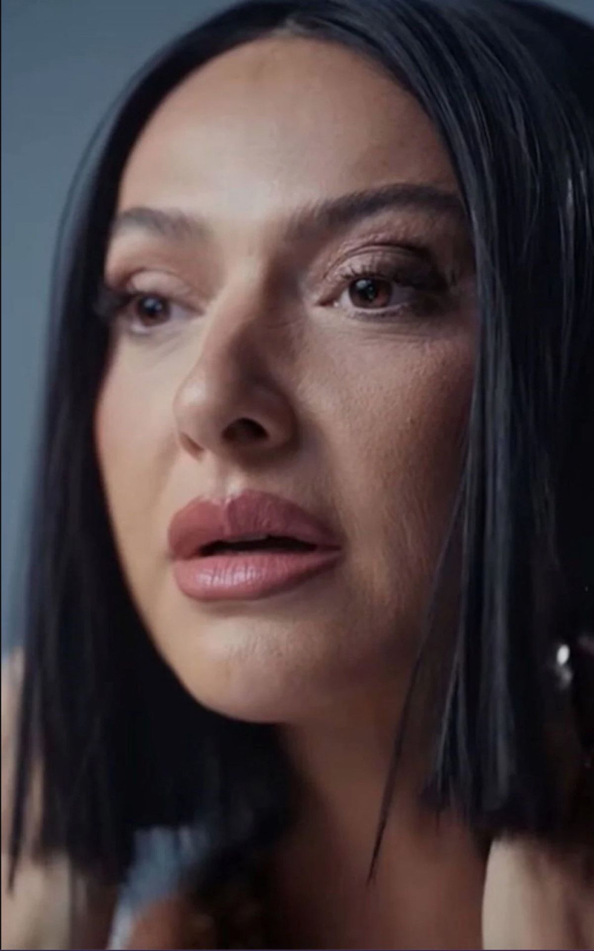 hadise kendisini elestirenlere cevap verdi korkutamazsiniz 3