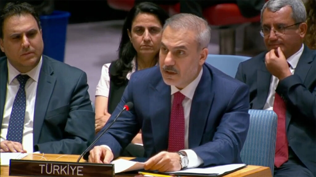 hakan fidan israilin savas makinesi durdurulmali GZ1G85NB