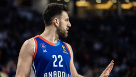 hapoel ibi tel aviv vasilije micici renklerine bagladi JtEPtHfO