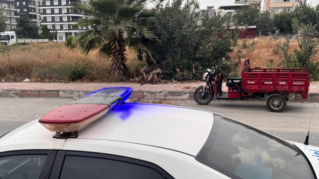 hatayda babasi tarafindan bicaklanan gencten aci haber AlUjeyz6