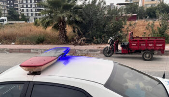 hatayda babasi tarafindan bicaklanan gencten aci haber AlUjeyz6