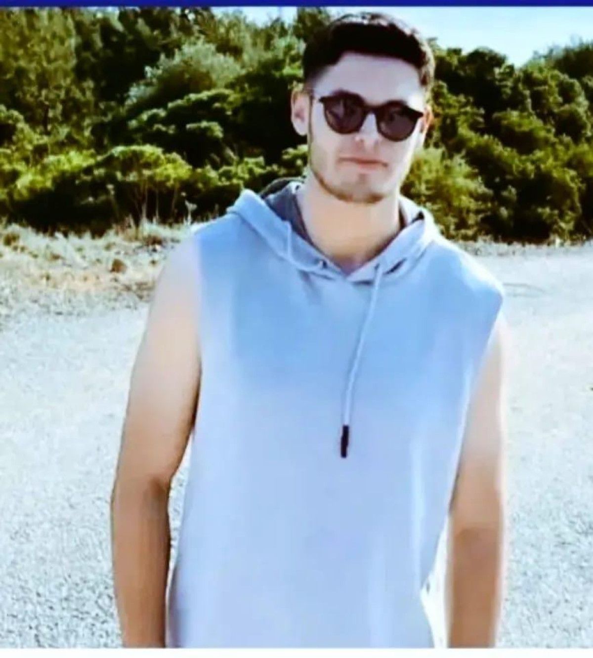 hatayda hastanede kalp krizi gecirerek vefat eden doktor annesinin yanina defnedildi 1 MOlgFgCz