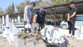 hatayda hastanede kalp krizi gecirerek vefat eden doktor annesinin yanina defnedildi JbTNh3Yc